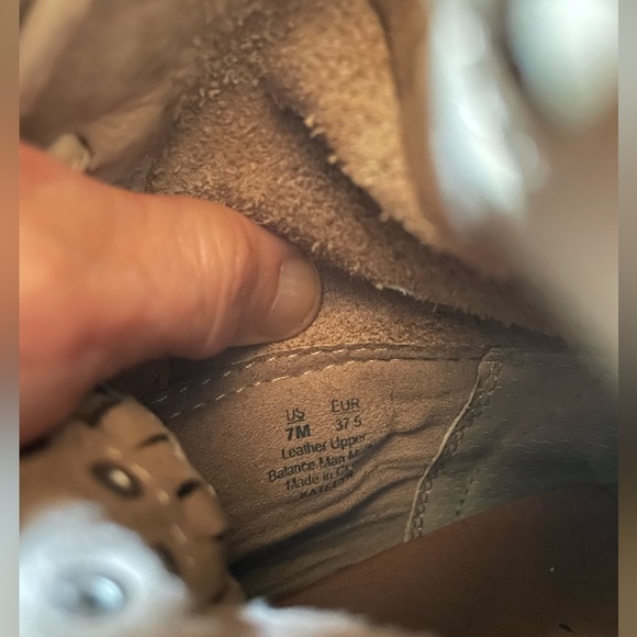 Sam Edelman Katelyn Studded Moccasin Bootie Tan Leather Boot Anthropologie 7 - Picture 3 of 7